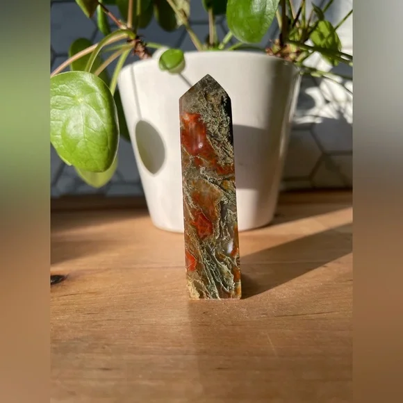 Fire Agate Crystal Tower - Picture 4 of 9